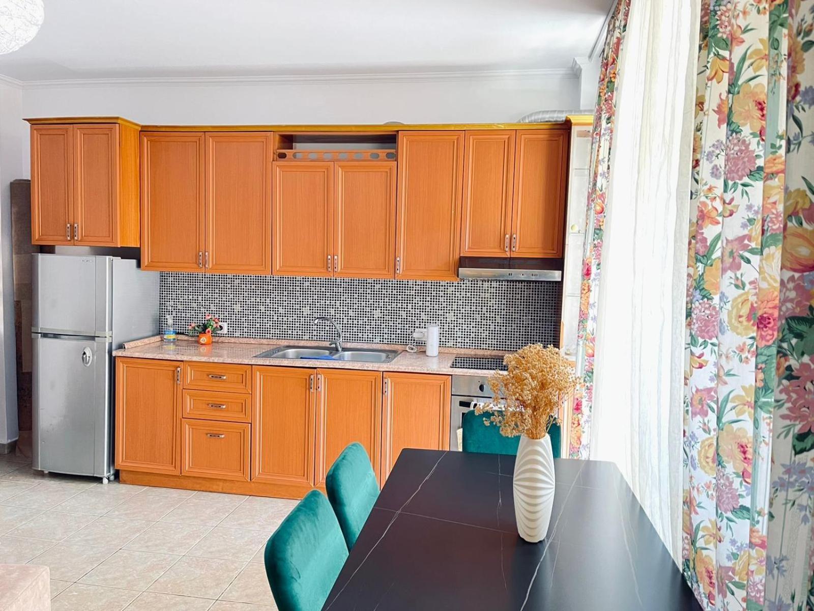 Top Central Apartment Тирана Экстерьер фото
